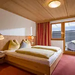 Apartment Haus Ruetz