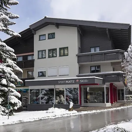 Haus Ruetz Apartment *