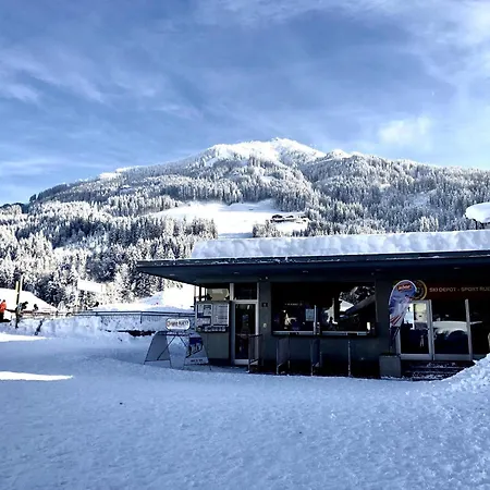 Haus Ruetz 아파트 *